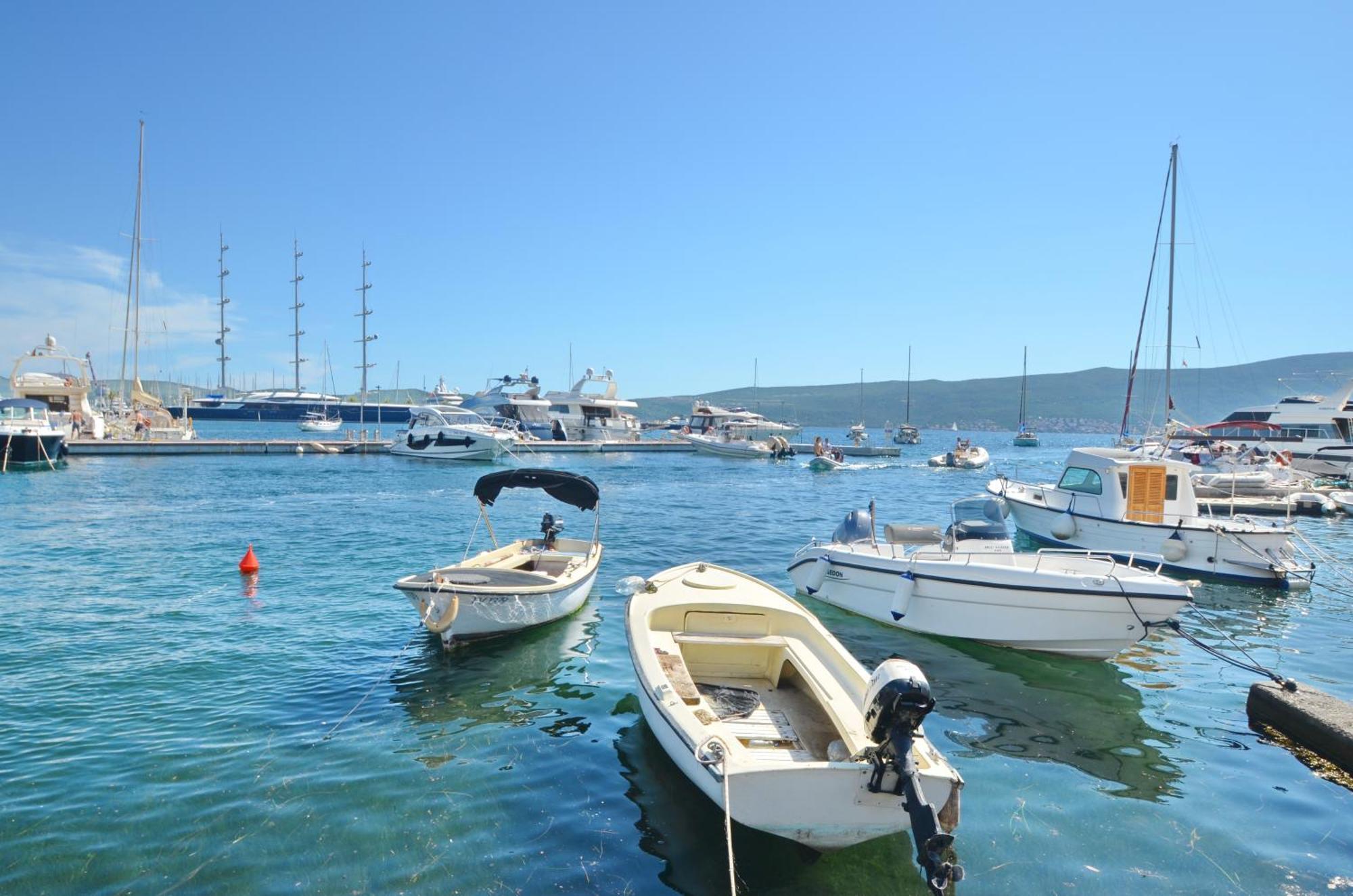 Trojanovic Apartments Tivat Dış mekan fotoğraf
