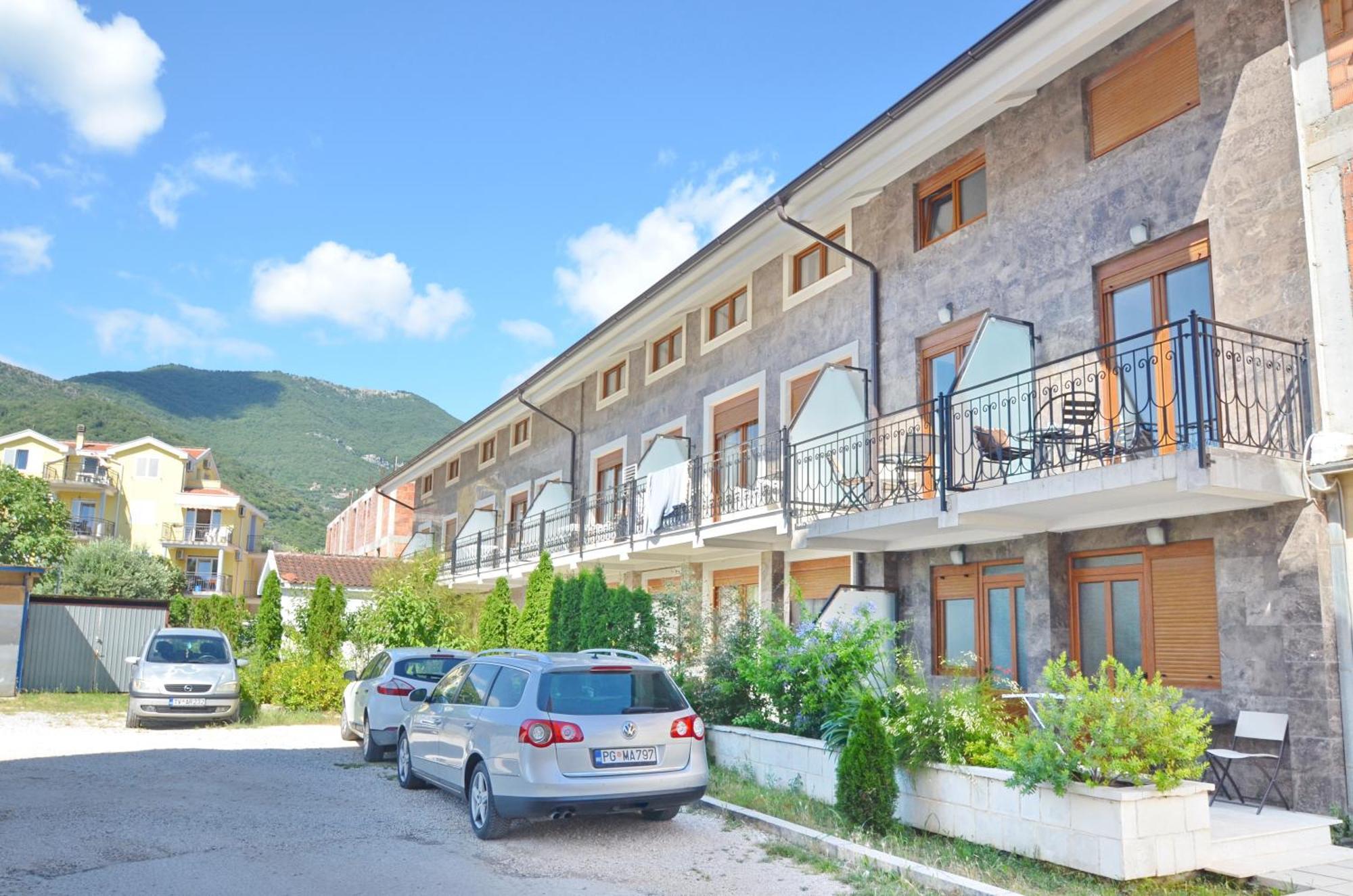 Trojanovic Apartments Tivat Dış mekan fotoğraf